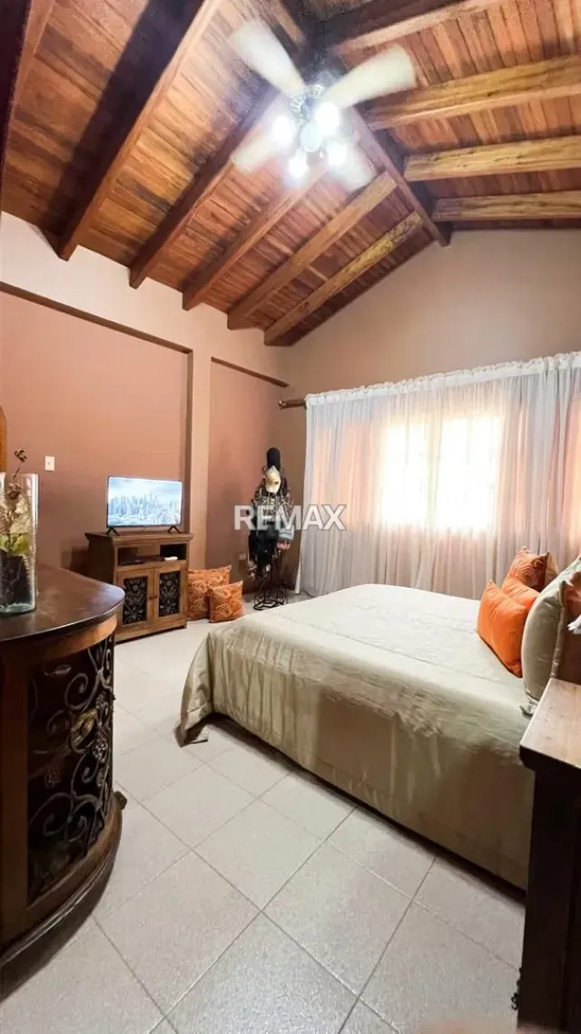 EN VENTA | Hermosa Casa en la urbanización Trébol II Con exclusiva. - 13