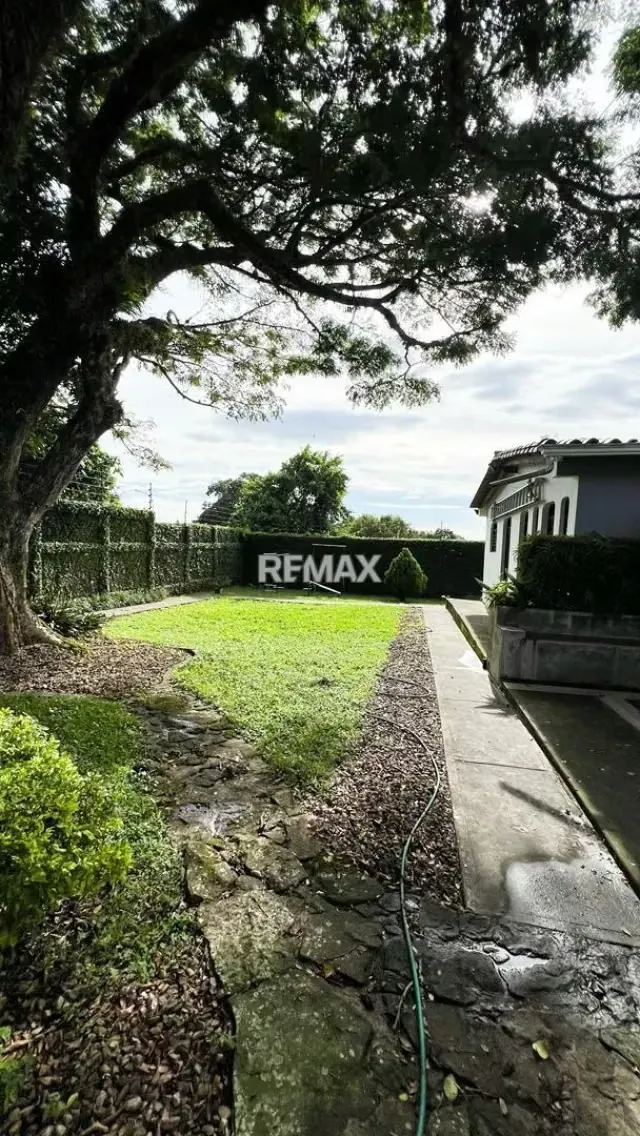 EN VENTA | Hermosa Casa en la urbanización Trébol II Con exclusiva. - 19