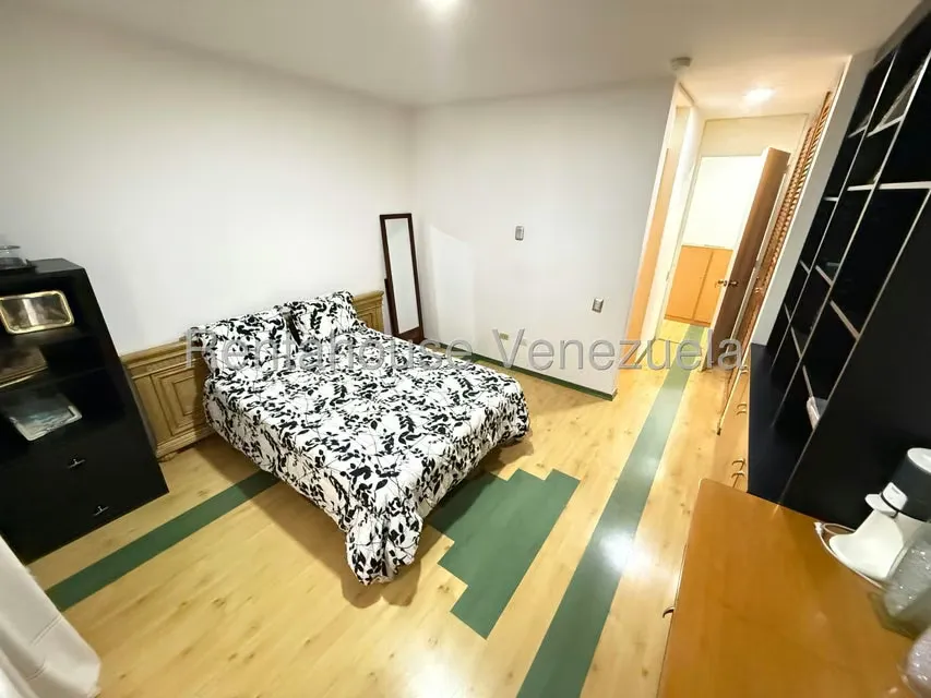 Apartamento (Penthouse) en Alquiler en Colinas de Valle Arriba, Distrito Metropolitano - 15