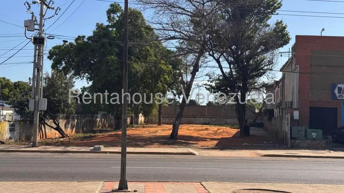 Terreno (Comercial) en Venta en La Limpia, Zulia - 2