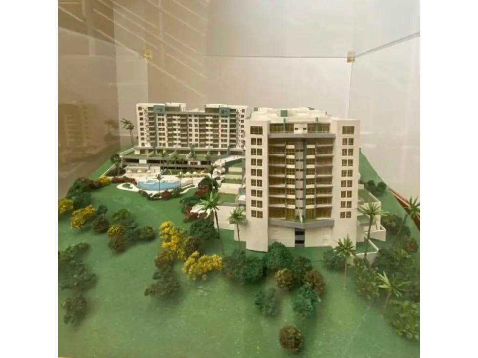 Vendo PB c/ jardin y terraza 102+109m2 La Lagunita 5300 - 28