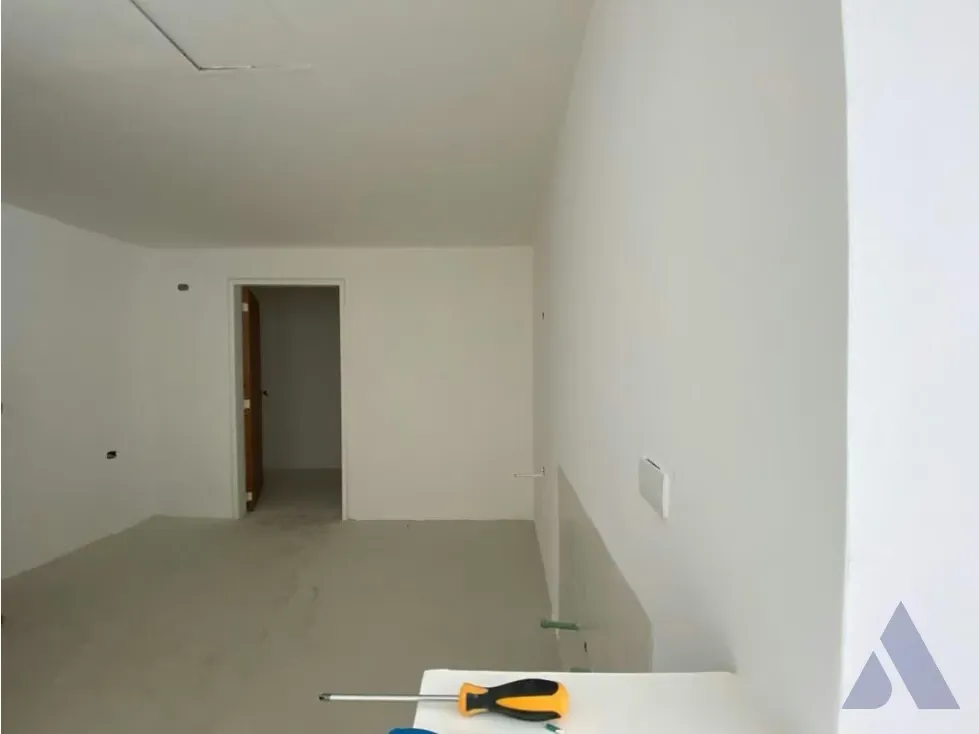 Vendo PB c/ jardin y terraza 102+109m2 La Lagunita 5300 - 6