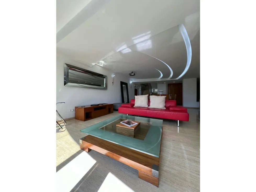 SE VENDE APTO EN LAS MERCEDES - 2