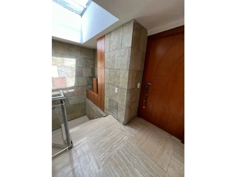 SE VENDE APTO EN LAS MERCEDES - 21