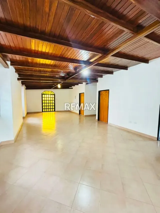 EN VENTA CASA EN EL VALLE - 6
