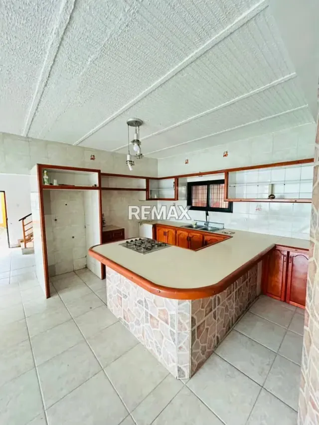 EN VENTA CASA EN EL VALLE - 9