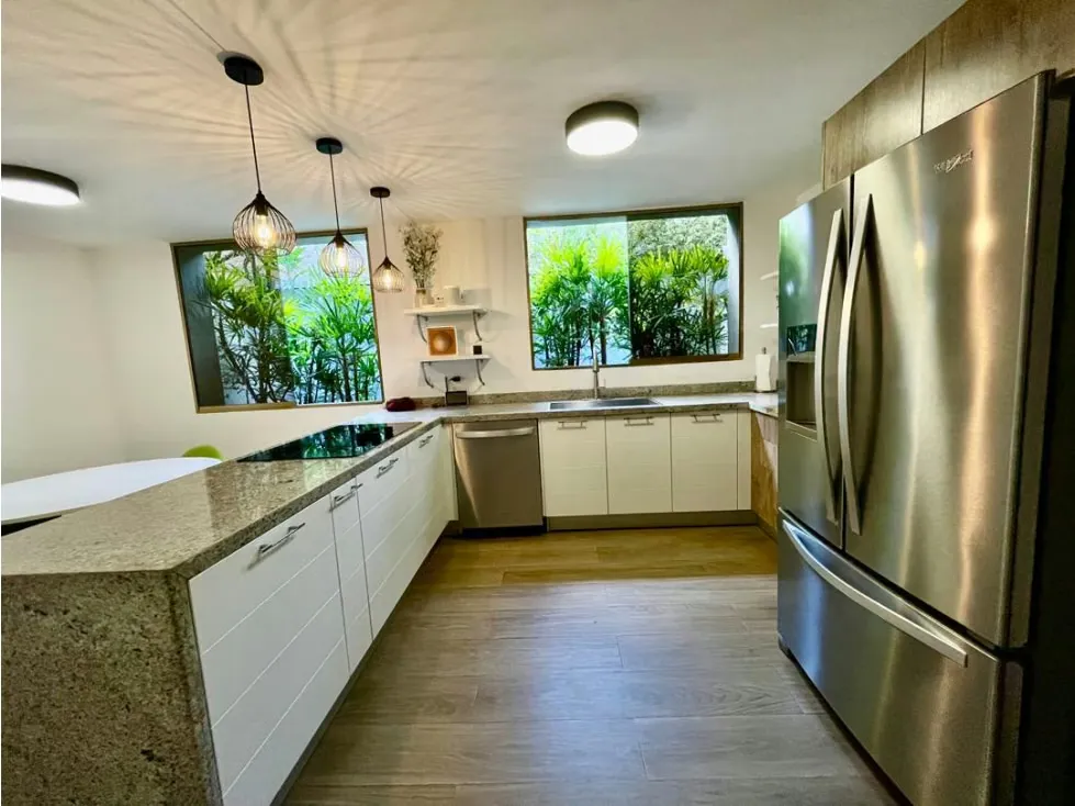 Se vende casa 720m² 4h+2s/4b+s/4p Colinas de Tamanaco - 12