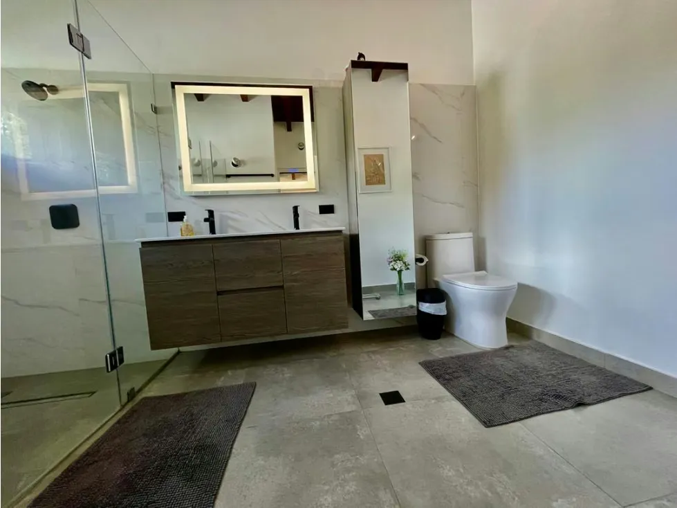 Se vende casa 720m² 4h+2s/4b+s/4p Colinas de Tamanaco - 24