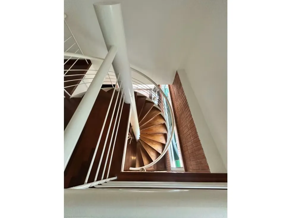 PENT HOUSE DÚPLEX EN VENTA 234 M2-URB. MANZANARES - 21