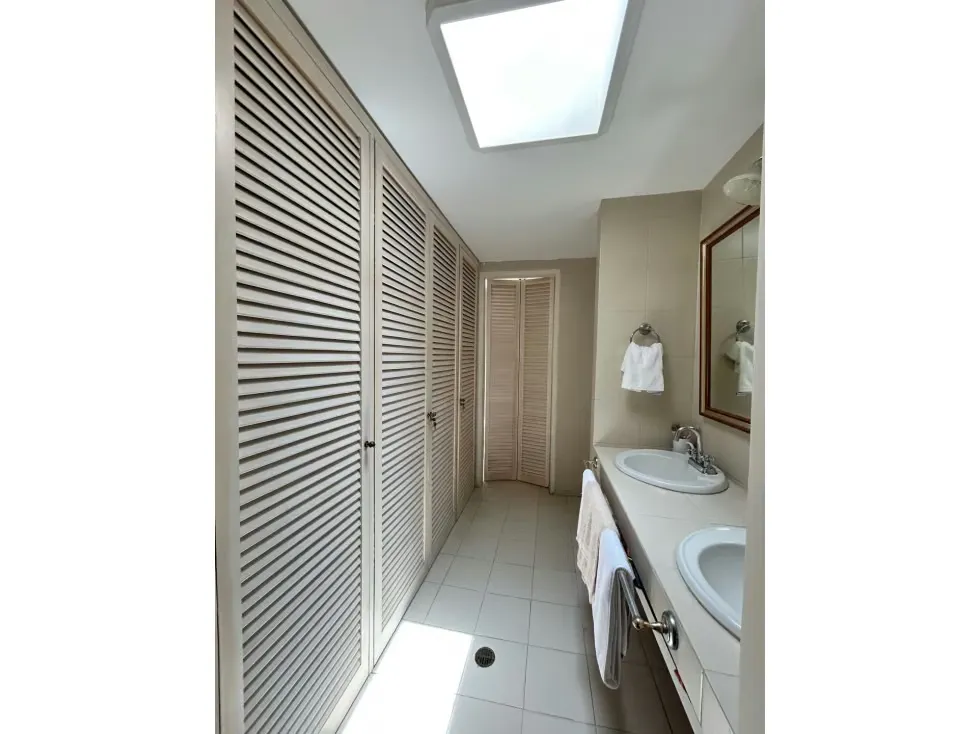 PENT HOUSE DÚPLEX EN VENTA 234 M2-URB. MANZANARES - 27