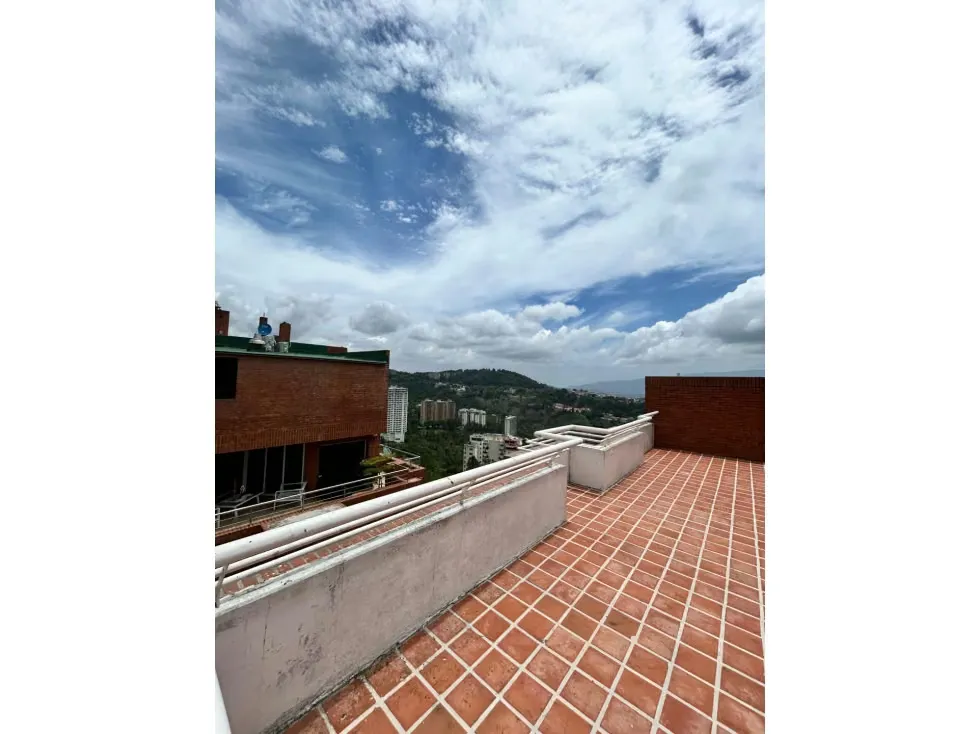 PENT HOUSE DÚPLEX EN VENTA 234 M2-URB. MANZANARES - 37