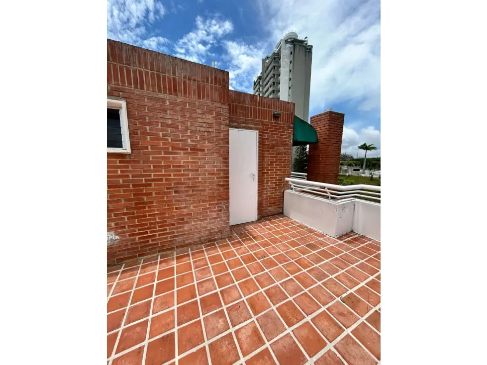PENT HOUSE DÚPLEX EN VENTA 234 M2-URB. MANZANARES - 39
