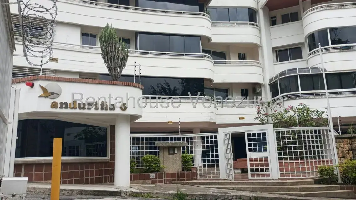 Apartamento (1 Nivel) en Venta en Miranda, Distrito Metropolitano - 2