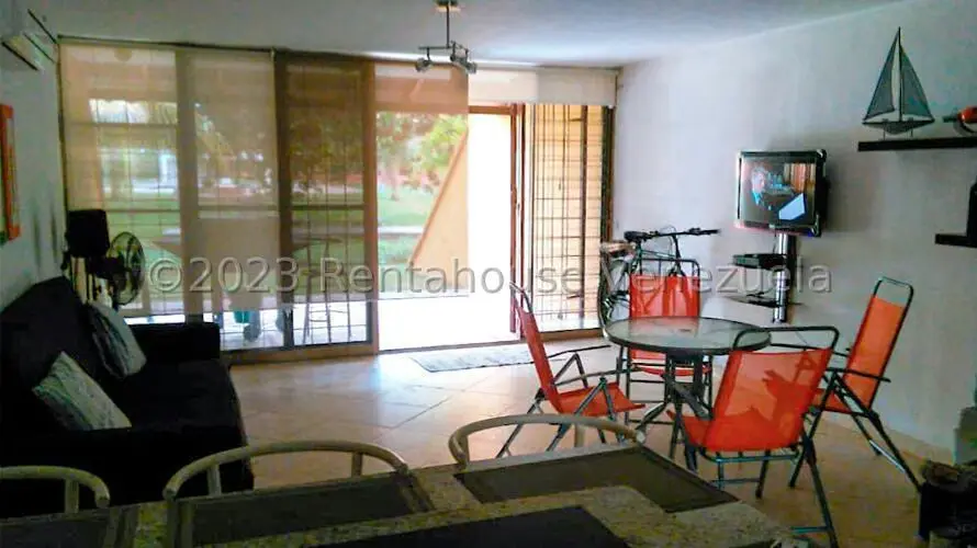 Townhouse (1 Nivel) en Venta en Los Canales de Rio Chico, Miranda - 2