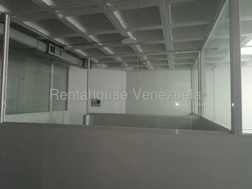 Local Comercial en Alquiler en Las Minas, Miranda - 11