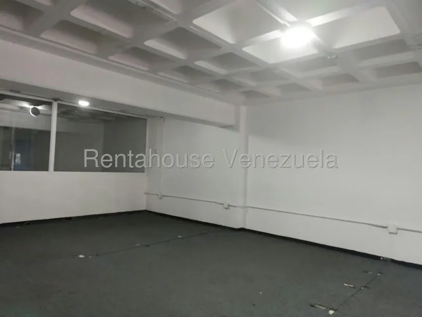 Local Comercial en Alquiler en Las Minas, Miranda - 5