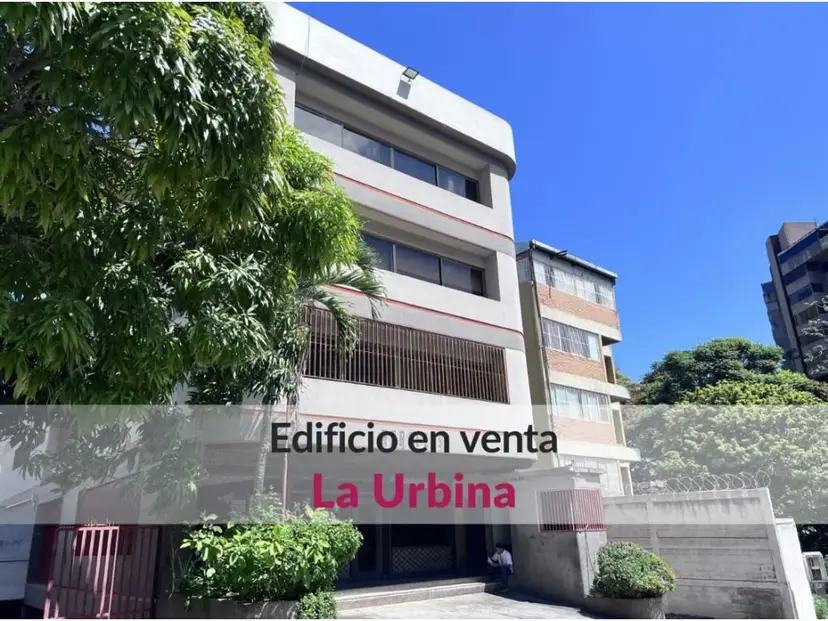 Edificio en venta en La Urbina