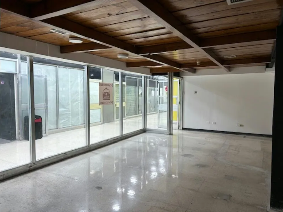 Alquilo local comercial en PB con 45m2 en Santa Rosa de Lima - 2