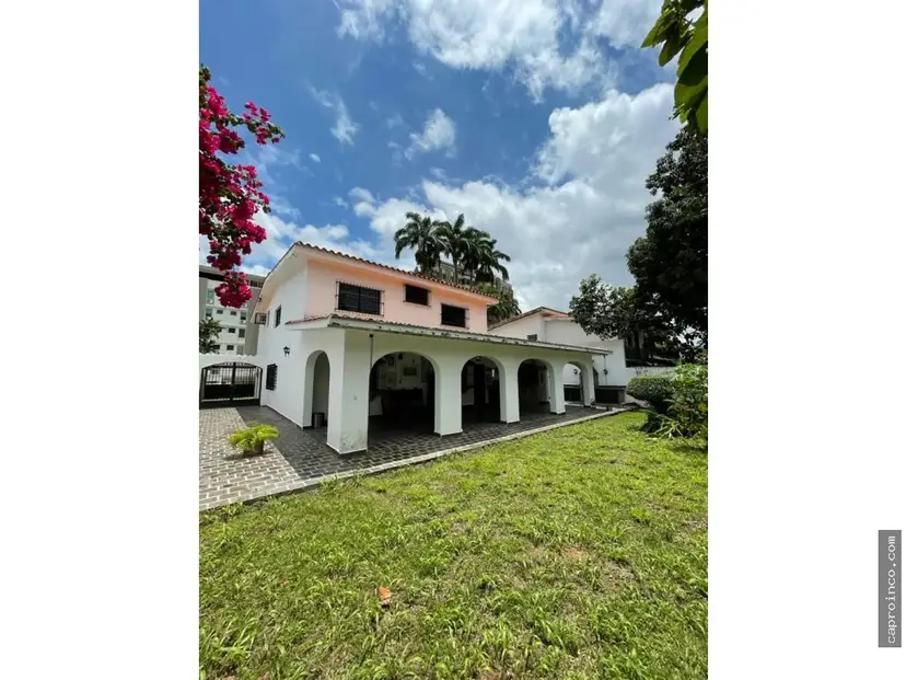 En venta casa ubicada en la viña. Calle cerrada TCL C 5525617