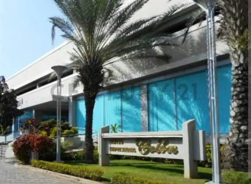Práctico Local Comercial / Oficina con ellos acabados