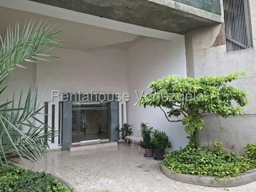 Apartamento (1 Nivel) en Venta en La Lago, Zulia - 4
