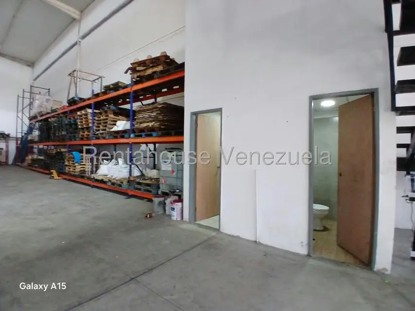 Galpon - Deposito en Venta en Zona Industrial 1, Lara - 18