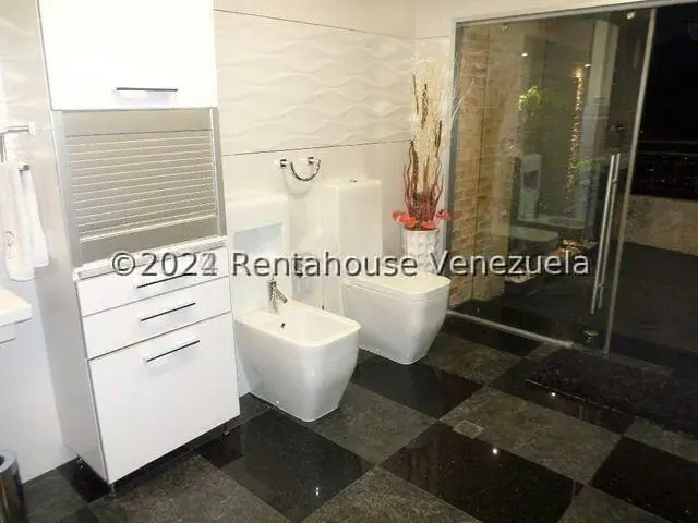 Apartamento (Penthouse) en Venta en Los Naranjos del Cafetal, Distrito Metropolitano - 17