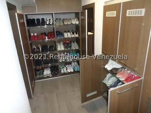 Apartamento (Penthouse) en Venta en Los Naranjos del Cafetal, Distrito Metropolitano - 24