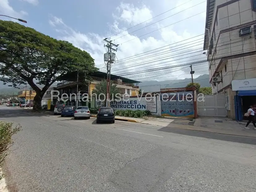 Terreno (Comercial) en Venta en El Limon, Aragua