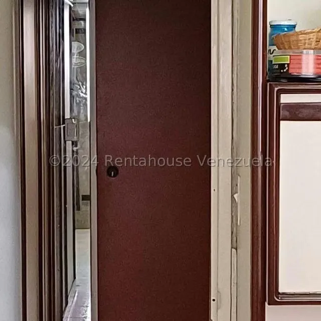 Oficina en Venta en La Campiña, Distrito Metropolitano - 2