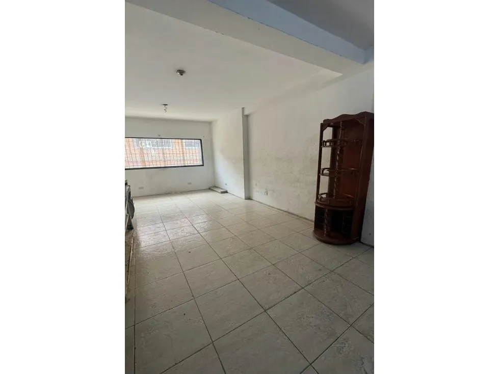 Venta de Casa, Urb. Urdaneta, Catia. 158224MAO 27m2/2H/3B/Tza/Local - 3