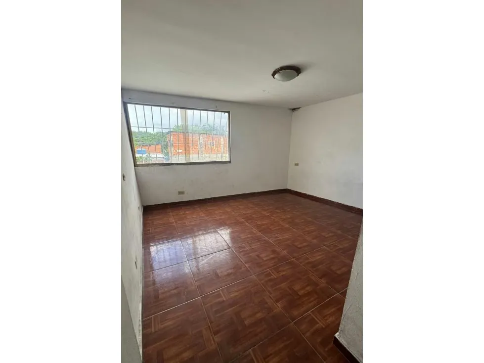 Venta de Casa, Urb. Urdaneta, Catia. 158224MAO 27m2/2H/3B/Tza/Local - 4