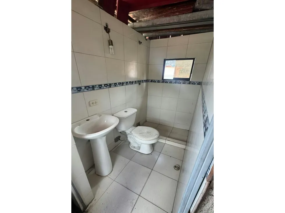 Venta de Casa, Urb. Urdaneta, Catia. 158224MAO 27m2/2H/3B/Tza/Local - 6