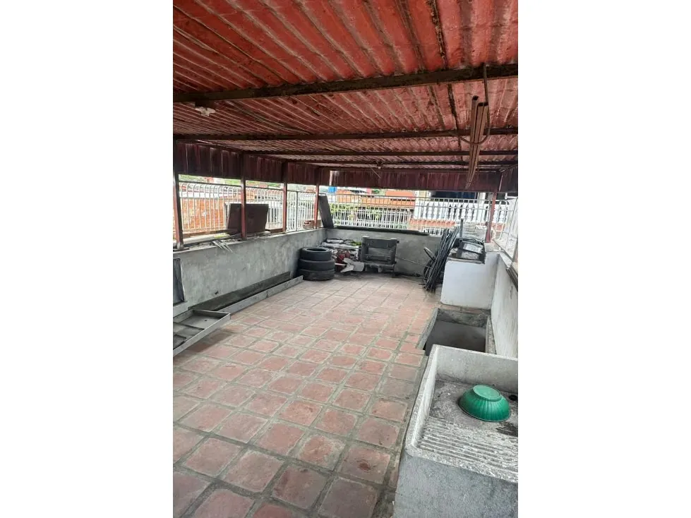 Venta de Casa, Urb. Urdaneta, Catia. 158224MAO 27m2/2H/3B/Tza/Local - 8