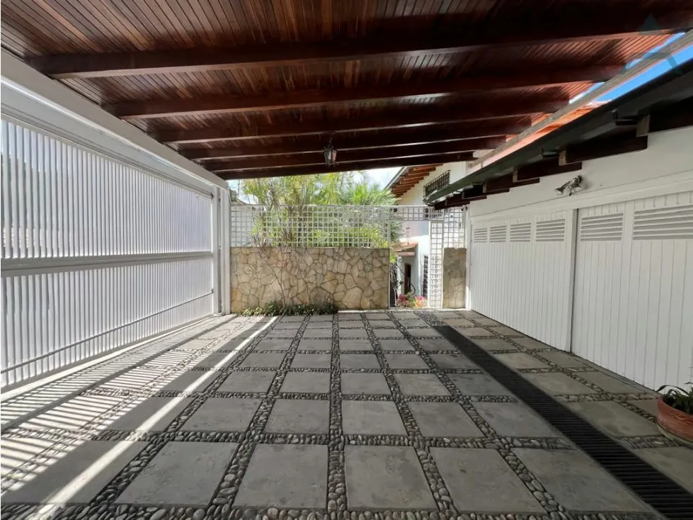 Se vende casa 813m² 3h/4b/4p Lomas del Mirador - 19
