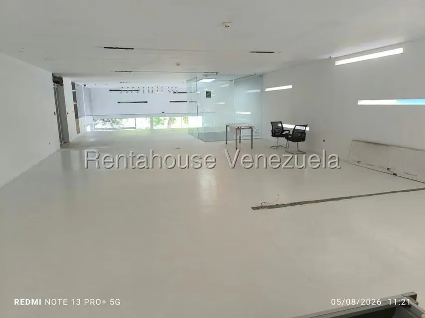 Local Comercial en Alquiler en La Lago, Zulia - 9