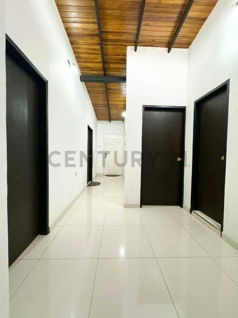 EN VENTA HERMOSA CASA EN TUCAPE - 12