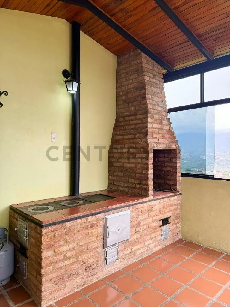 EN VENTA HERMOSA CASA EN TUCAPE - 9