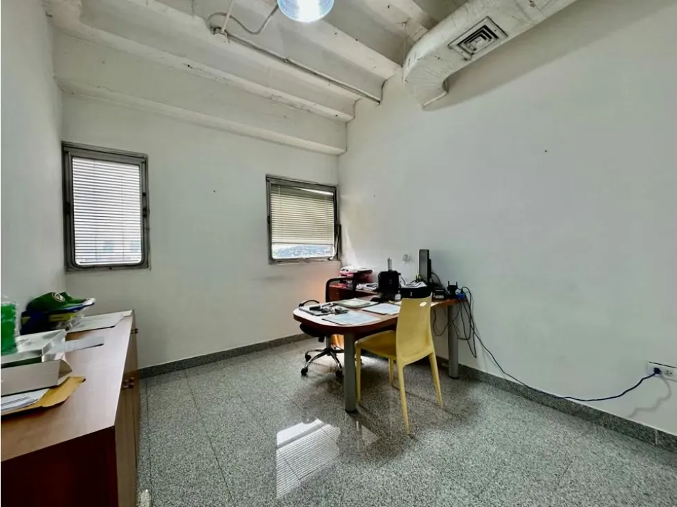 Se vende oficina 228m2 5espacios/1B El Rosal - 9