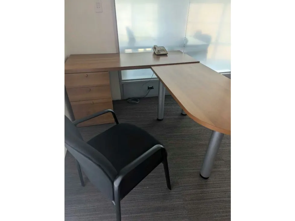Vendo oficina actualizada 156m2 El Rosal 3436 - 69