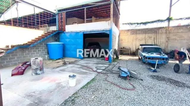Terreno Industrial y Centro de Operaciones para Carga Pesada - 13