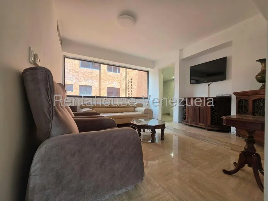 Apartamento (Duplex) en Alquiler en El Rosal, Distrito Metropolitano - 19