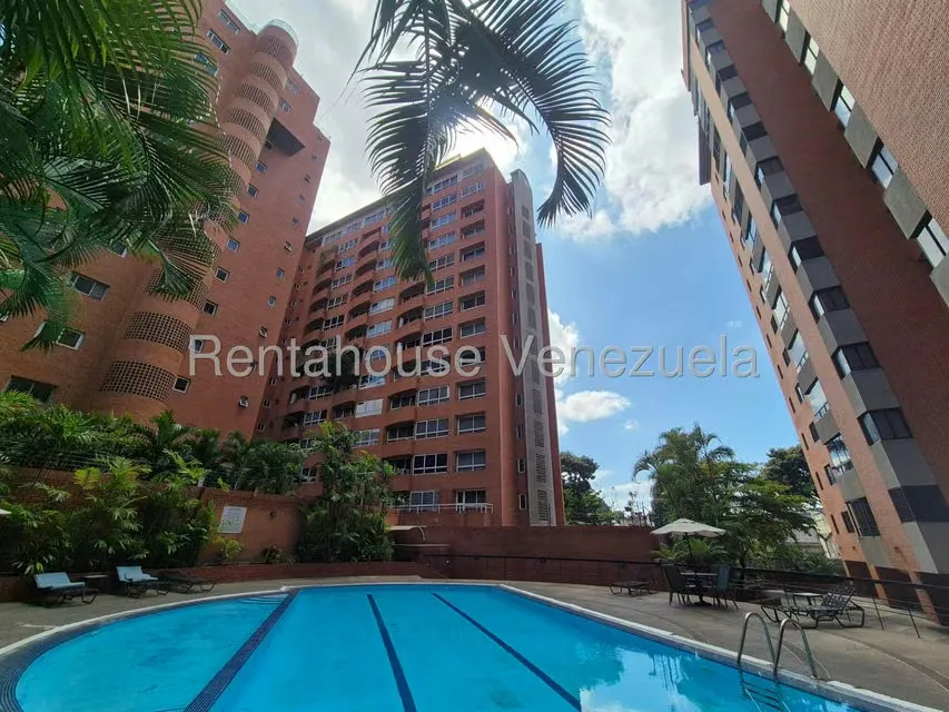 Apartamento (Duplex) en Alquiler en El Rosal, Distrito Metropolitano - 3