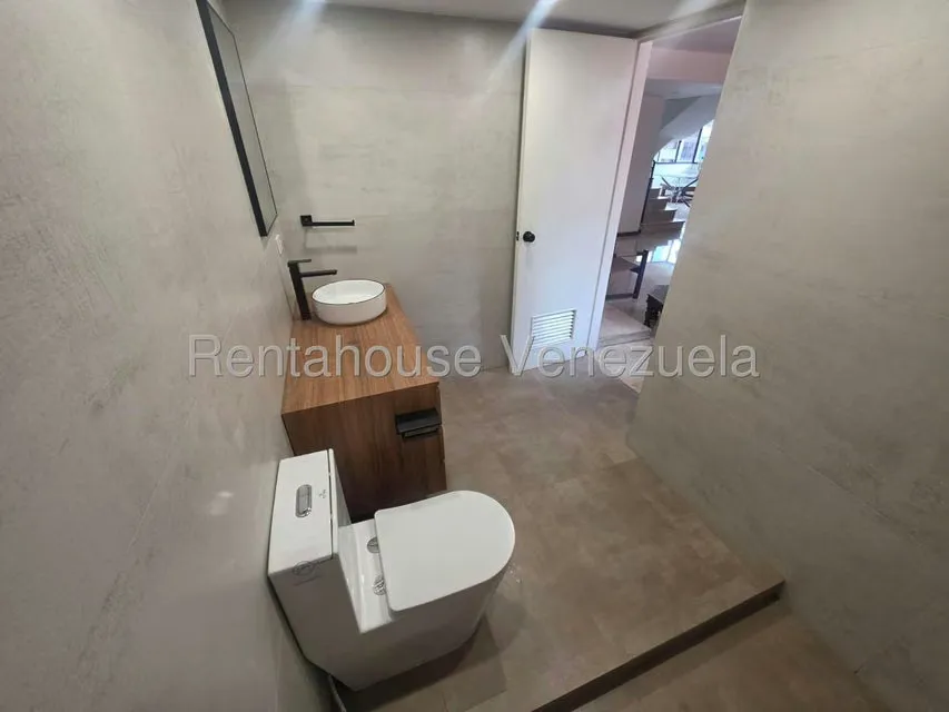 Apartamento (Duplex) en Alquiler en El Rosal, Distrito Metropolitano - 21
