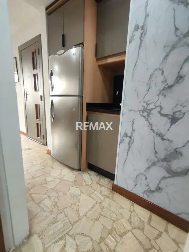 ALQUILER APARTAMENTO - 3