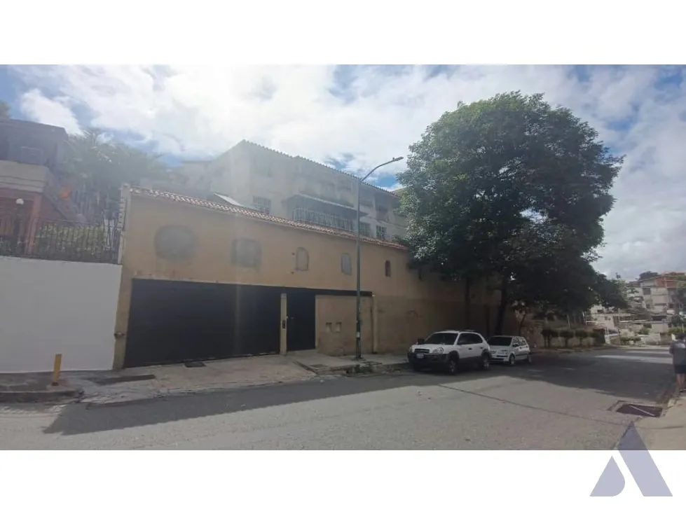 Se alquila oficina/depósito 150m2 El Marques 8112