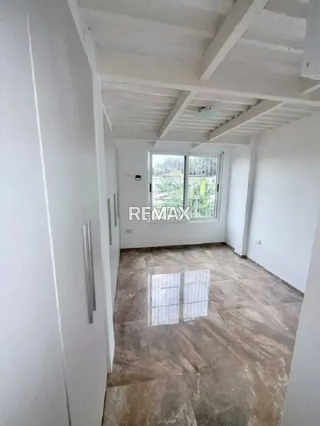 TOWN HOUSE COMERCIAL EN ALQUILER - 15