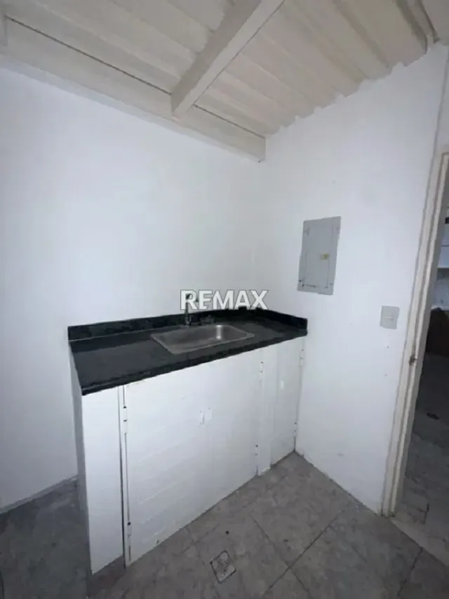 TOWN HOUSE COMERCIAL EN ALQUILER - 4