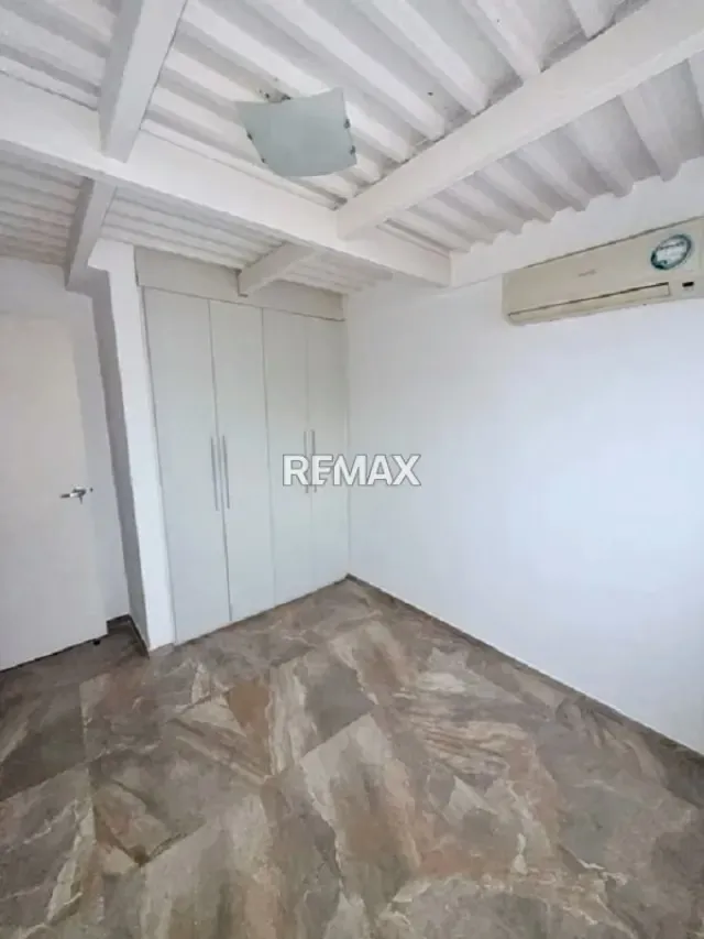 TOWN HOUSE COMERCIAL EN ALQUILER - 9