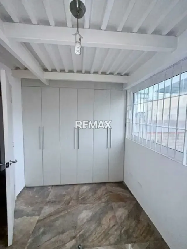 TOWN HOUSE COMERCIAL EN ALQUILER - 10